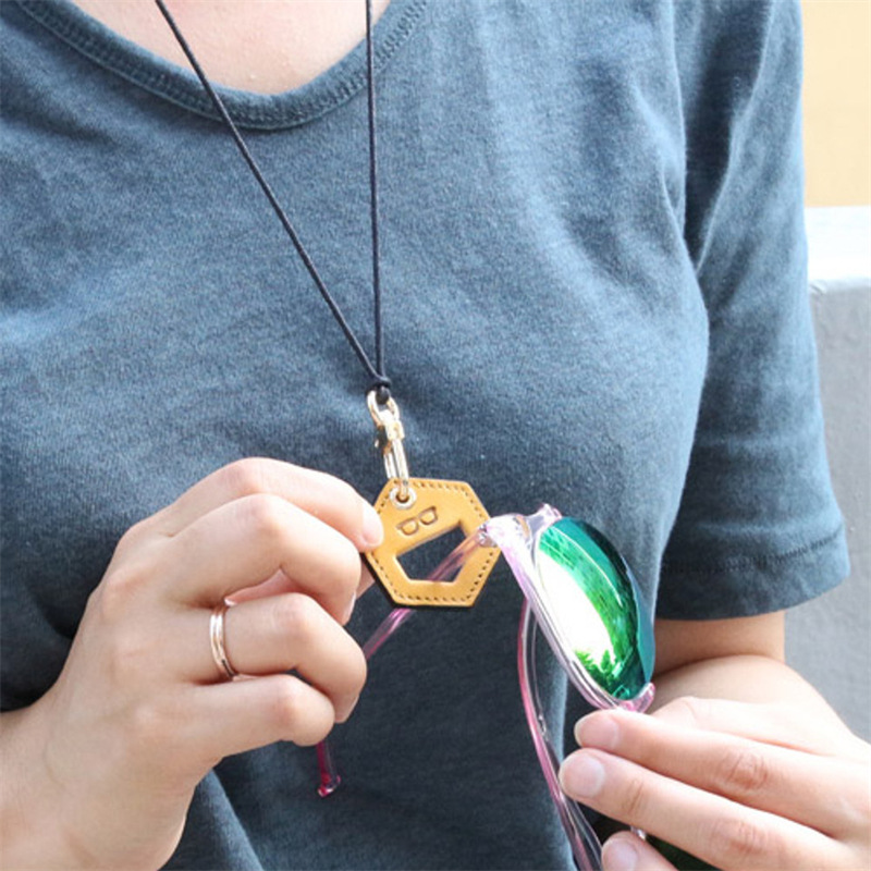 Cordon de maintien portable un - Sunglass Retainer Cord avis et prix